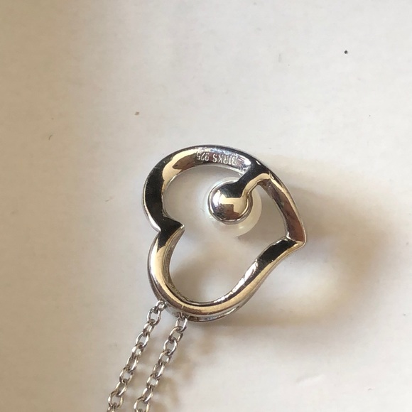Maison Birks Sterling Silver Heart with Pearl - Picture 6 of 9